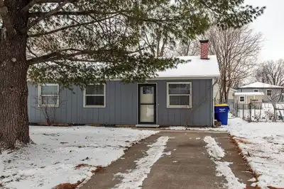 Image de Charming 2-bedroom house freshly renovated in beautiful North Liberty