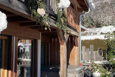 Image de Le Chalet Du Pic :Spa PRIVÉ. Vue montagne et Mt Blanc. Proche des Gets et Samoens.