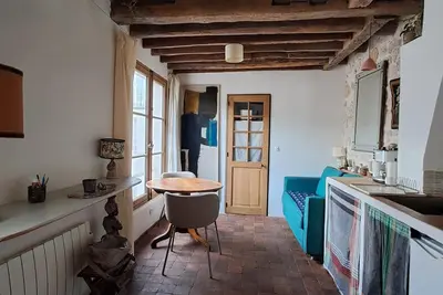 Image de Unit 019 Ile Saint Louis cosy duplex apartment 4 pax