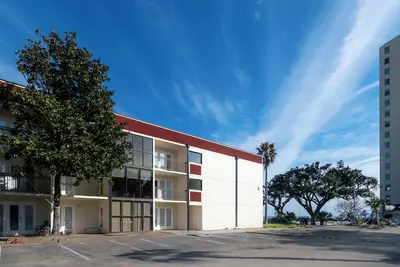 Image de Cozy 2 bed 2 bath condo at the beachside Ocean Club Villas