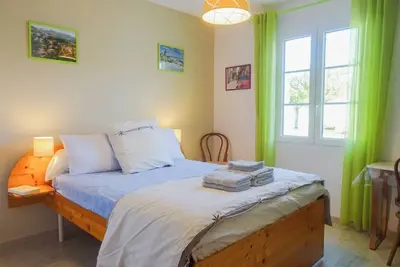Image de Le Clos des Amourettes (grande maison 4 chambres, jardin et piscine proche mer)