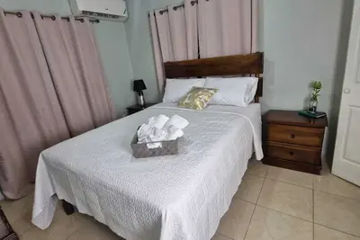 Image de Charming 3-bedroom house in Hellshire with WiFi and Ac