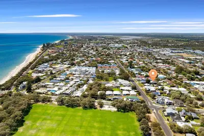 Image de Saltwater Lane, a charming holiday rental nestled in the peaceful enclave of West Busselton.