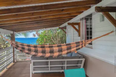 Image de A 10 minutes de la plage de Petite Anse, Villa tout confort avec parking privé