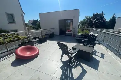 Image de 2 pièces avec terrasse