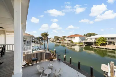 Image de Spacious 5br Canal Home with Pool in Key Allegro - Perfect Rockport Getaway