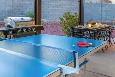 Image de Modern 5 Bd Home w/ Smart Tv and Ping Pong