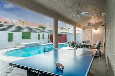Image de Stellar 4 Bd Home w/Games & Pool