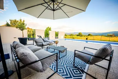 Image de Brand new 3-bedroom villa with private heated pool in Imotski
