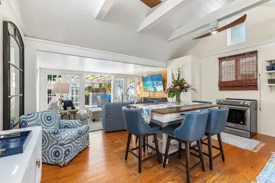 Image de Casa Del Sur ~ Renovated 2 Br/2Ba Home with Dip Pool & Outdoor Spa!