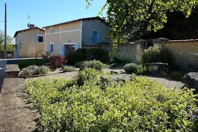 Image de An intimate gem near Aubeterre!