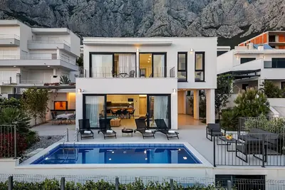 Image de Maison de vacances Makarska pour 1 - 10 personnes avec 4 chambres à coucher - Maison de vacances