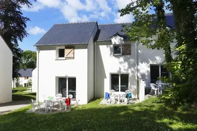Image de Camping 3 étoiles - Piscine - ccaiibd