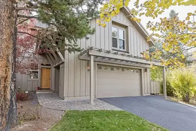 Image de Amazing Fremont Crossing Townhome with Hot Tub & Sharc Passes