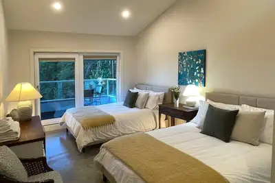 Image de Charming 3-bedroom house in marvelous Roberts Creek with WiFi