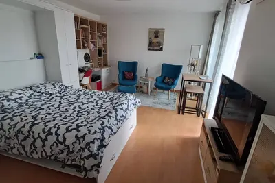 Image de Charmant T1 avec balcon à Hyères