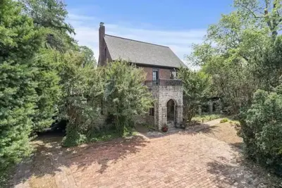 Image de Glebe Castle: Sleeps 18. Only 10 min to Dc, Dod, Arlington National Cemetery