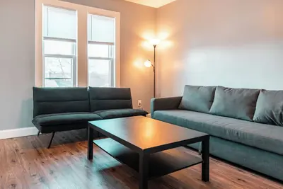 Image de Spacious apartment close to UMass Medical