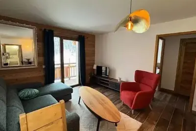 Image de Ausgezeichnete prestigeträchtige Wohnung 50m von den Pisten