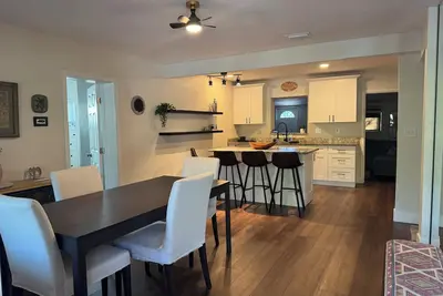 Image de Spacious 4-bedroom house with WiFi and Ac in Central Tampa