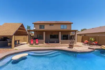Image de Amazing Pool/Comfy King/Queen/Bbq