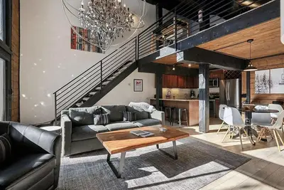 Image de Stunning Creekside Mountain Retreat In Vail - Steps from Vail Bus