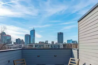 Image de Spacious 4 Bedroom House in Charming Downtown Raleigh with Amazing Views!