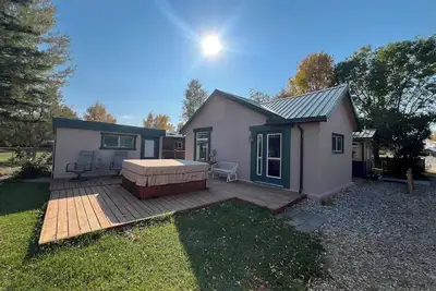 Image de Charming 2-bedroom bungalow with WiFi and bbq in Twin Bridges. Dog friendly.