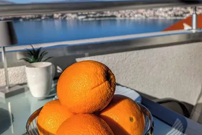 Image de Family friendly apartment, only 190m from the water incl. beach equipment.