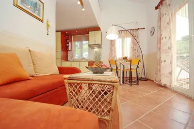 Seafront Apartments Deveron - Studio Apartment with Balcony and Sea View