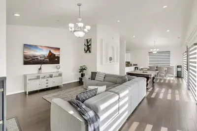 Image de Spacious 5-bedroom house in welcoming Spring Valley with Ac, WiFi