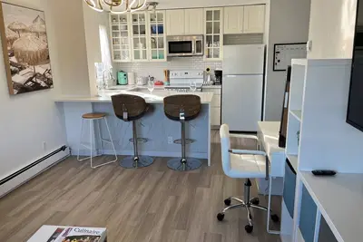 Image de Close to Marda Loop, easy access to Sait, Mt Royal University,