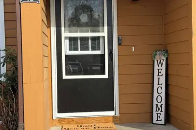 Image de 3-bedroom townhome in tranquil Ticonderoga with Ac, WiFi close to Lake George!