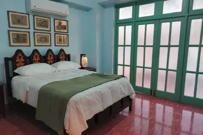 Image de Claninn: Apartment in the historic center, huge balcony with nice view