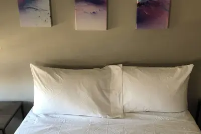 Image de Charming 2-bedroom townhome in Baltimore with WiFi and Ac