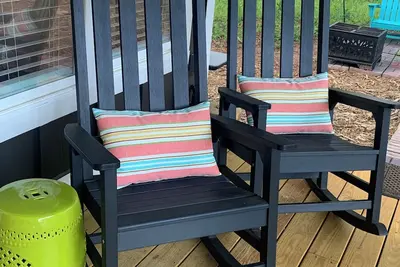 Image de Charming 2-bedroom Tiny House with WiFi, near Clemson University & Lake Keowee.