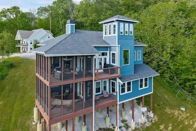 Image de New! The Bungalow at Blue Water Bay