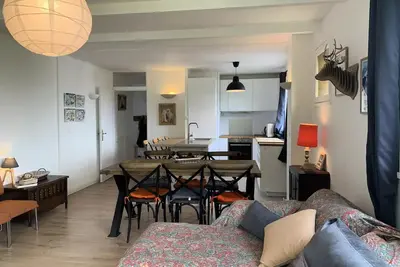 Image de Appartement pour 8 personnes exposé Sud et Est avec plusieurs balcons