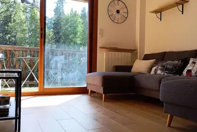 Image de Ferienwohnung für 6 Personen mit großer Terrasse und schöner Aussicht auf die Pisten