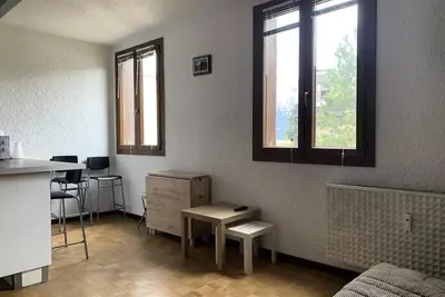 Image de Studio pour 4 personnes, rénové proche des tennis et arrêt navette