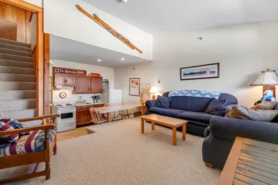 Image de Sunday River Ski-In / Ski-Out Condo  - Sunrise C-119