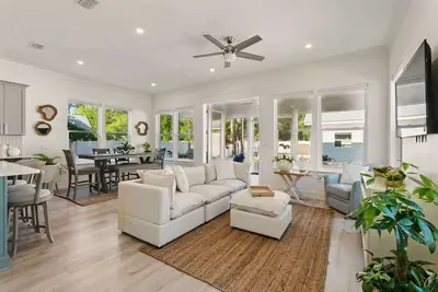 Image de Trae Bien | So of 30a | Pet Friendly