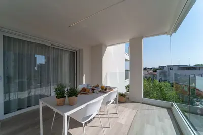Image de Appartement élégant avec belle terrasse