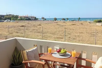 Image de Spacious apartment in a quiet place, 150m away from the beach!