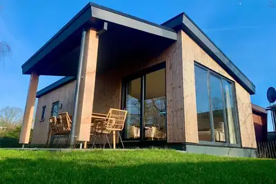 Image de Brand new and luxurious chalet with cosy veranda. Spacious and modern for 5 persons.