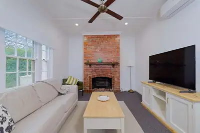 Image de Manuka Village - Sleeps 8 - Free parking