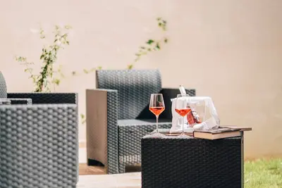 Image de Olive tree apartment for your perfect vacation!