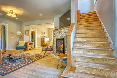 Image de 4 bedroom house w/hot tub sleeps 8. Dog Friendly. Short drive to Loon Mtn, Cannon & Icecastles