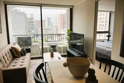 Image de Hom | Luminoso e Inmejorable Depto 2pax, Santiago