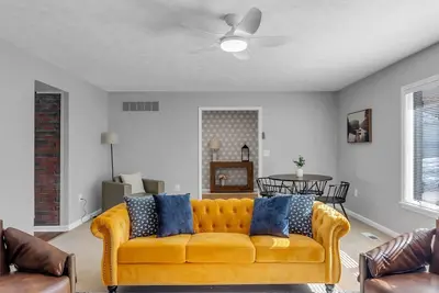 Image de Lake Barkley Retreat - Newly Renovated - 5 Br